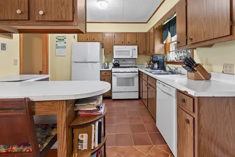 28 Marine Street Winterport ME 04496