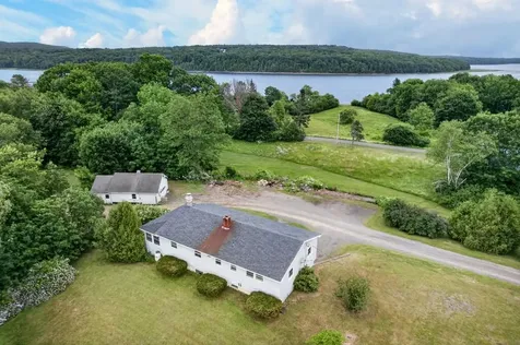28 Marine Street Winterport ME 04496