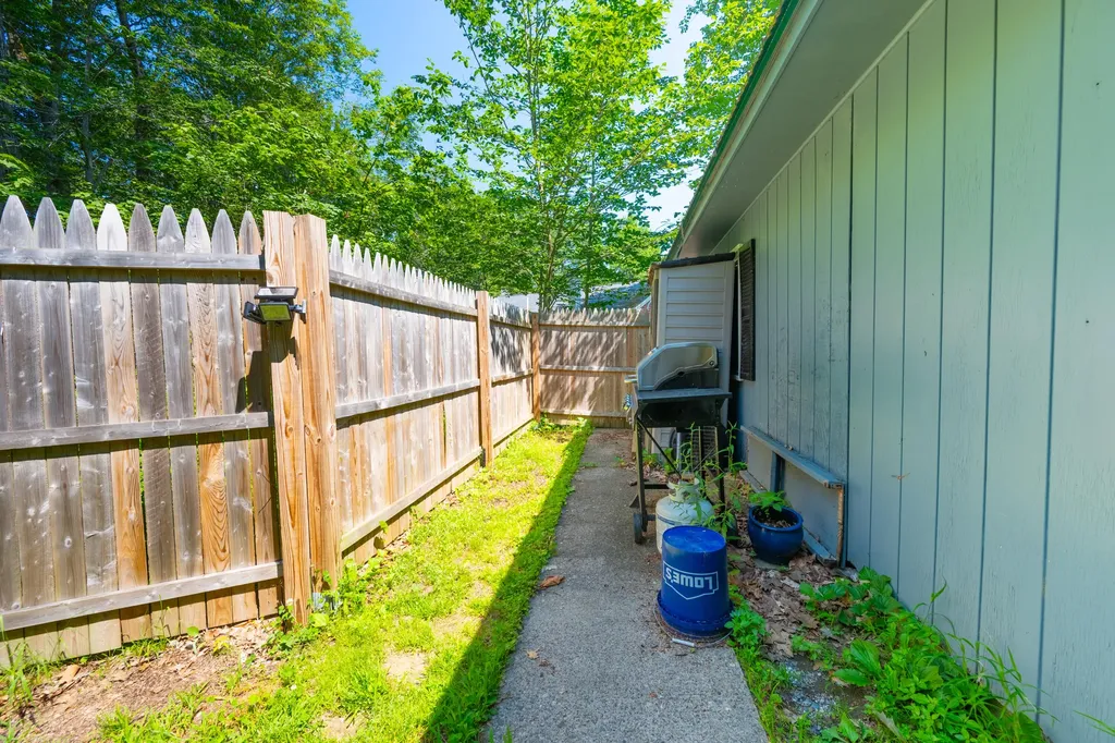 12 Lambert Avenue Augusta ME 04330