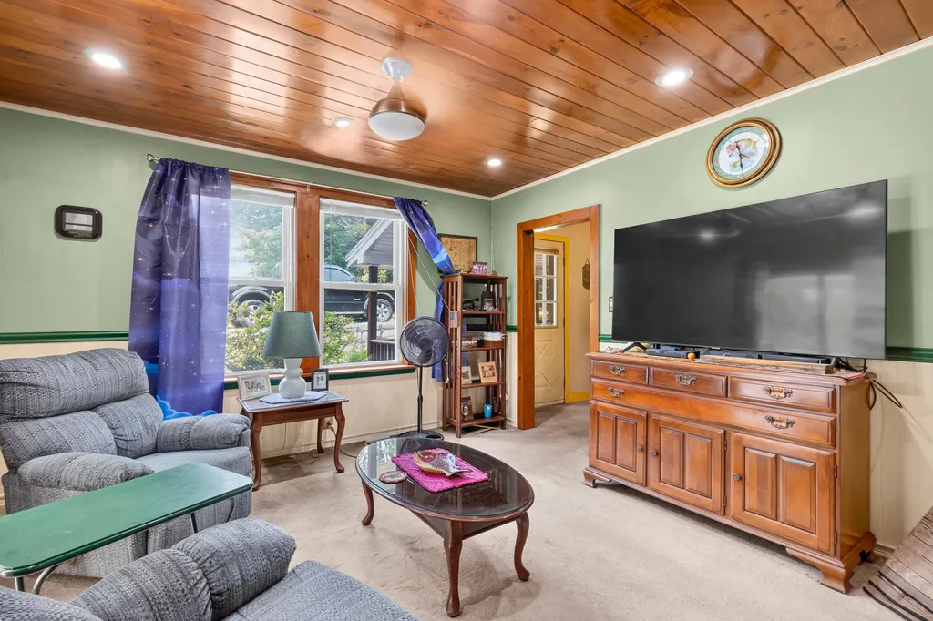 8 Goddard Street Bath ME 04530