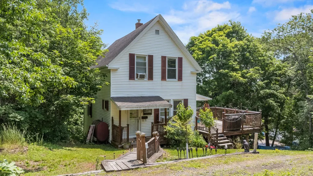 8 Goddard Street Bath ME 04530