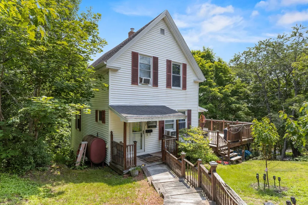 8 Goddard Street Bath ME 04530
