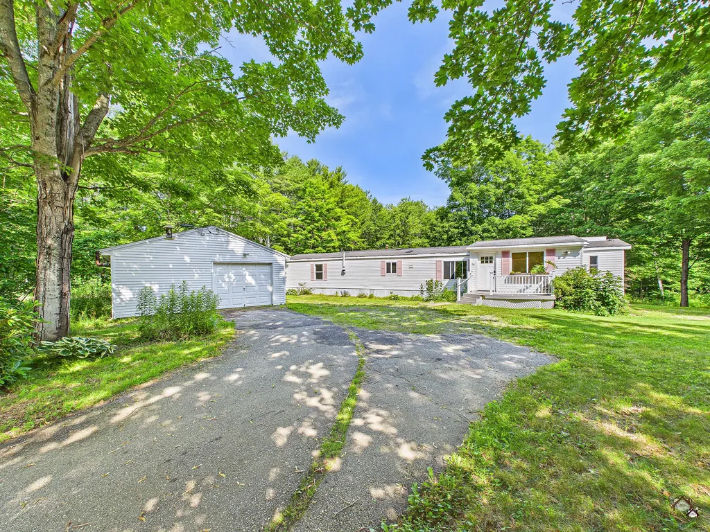 56 King Road Lisbon ME 04280