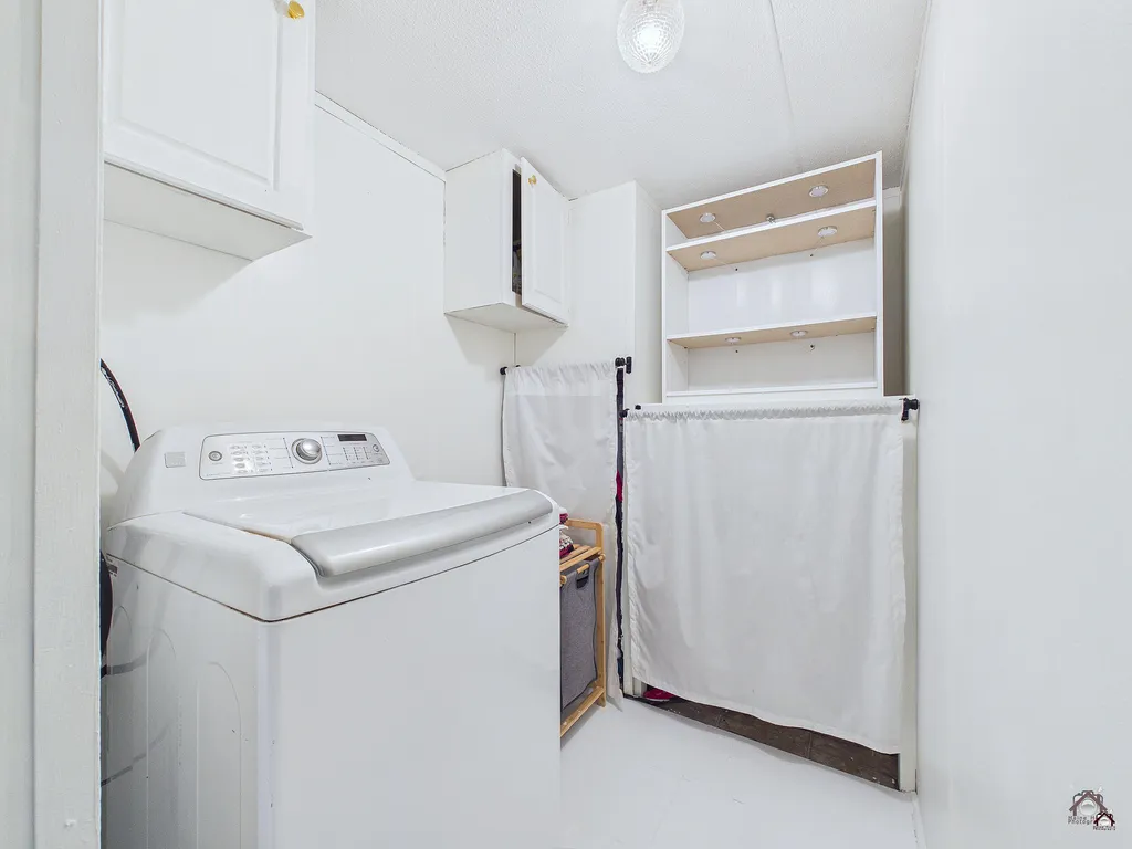 56 King Road Lisbon ME 04280