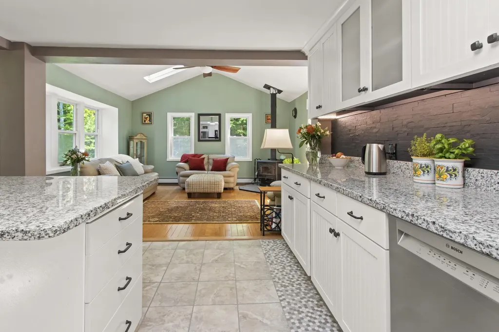 2 Little Brook Drive Falmouth ME 04105