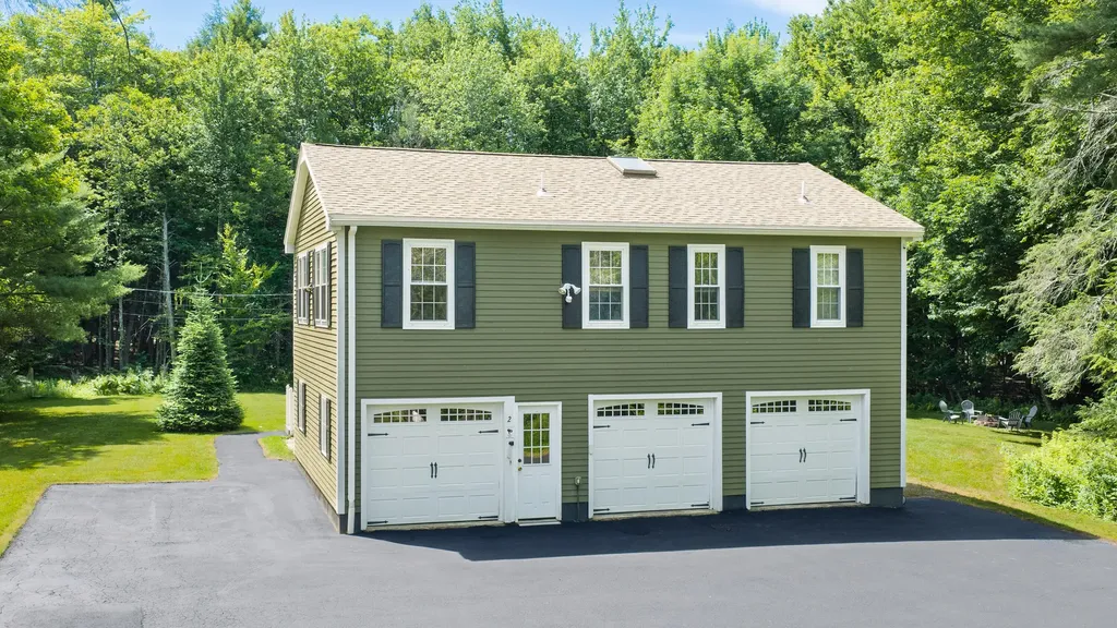 2 Little Brook Drive Falmouth ME 04105