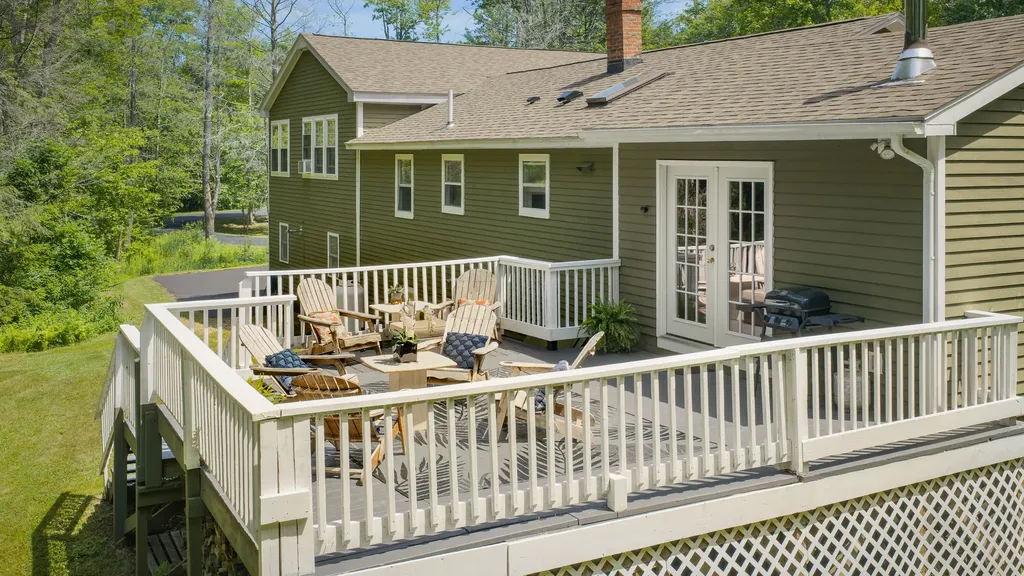 2 Little Brook Drive Falmouth ME 04105
