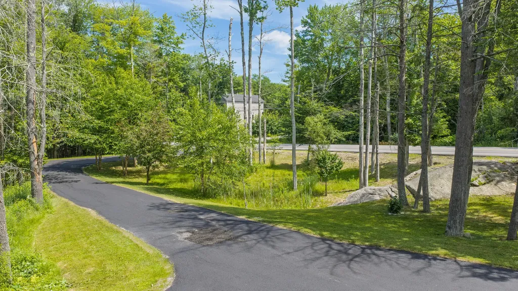 2 Little Brook Drive Falmouth ME 04105