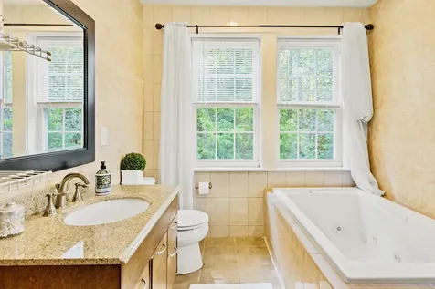 2 Little Brook Drive Falmouth ME 04105