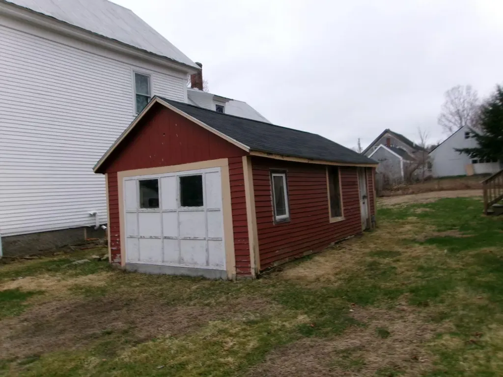 6 School Street Bridgton ME 04009