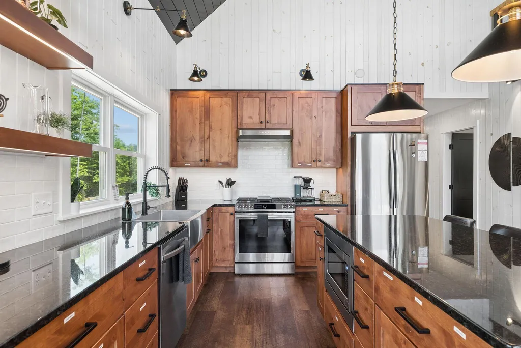 50 Hickory Drive Woodstock ME 04219