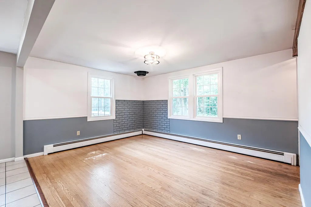 262 Holmes Road Scarborough ME 04074