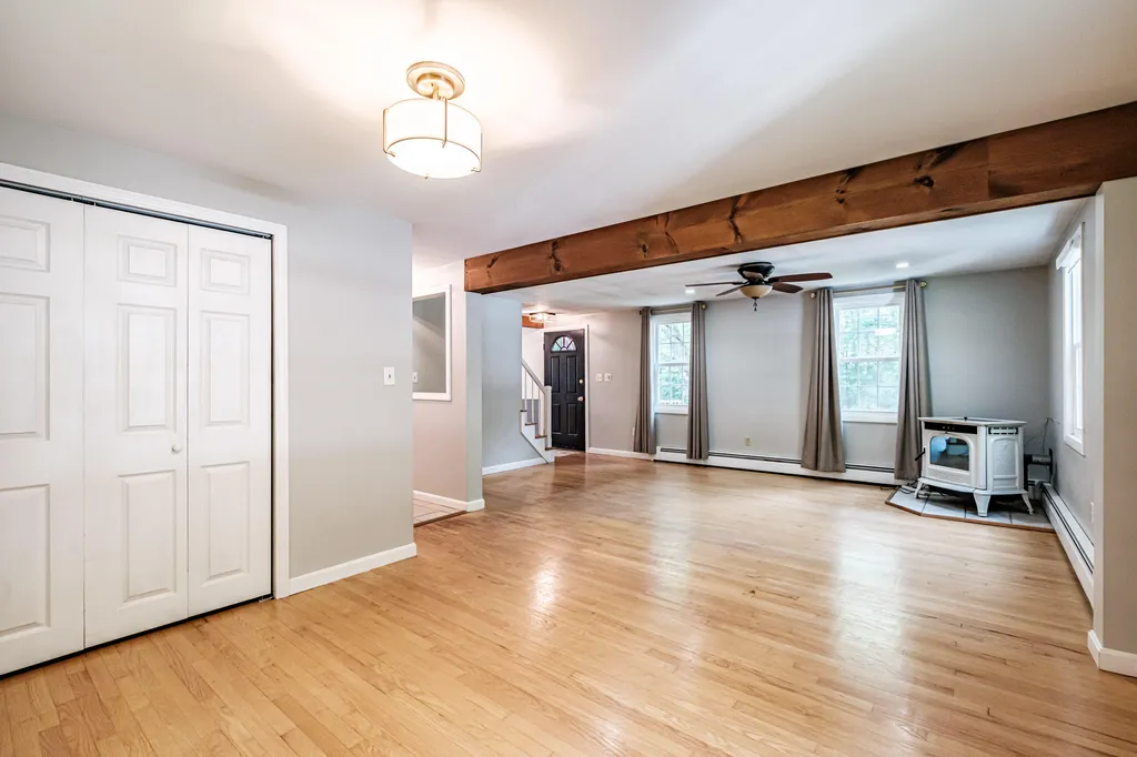 262 Holmes Road Scarborough ME 04074