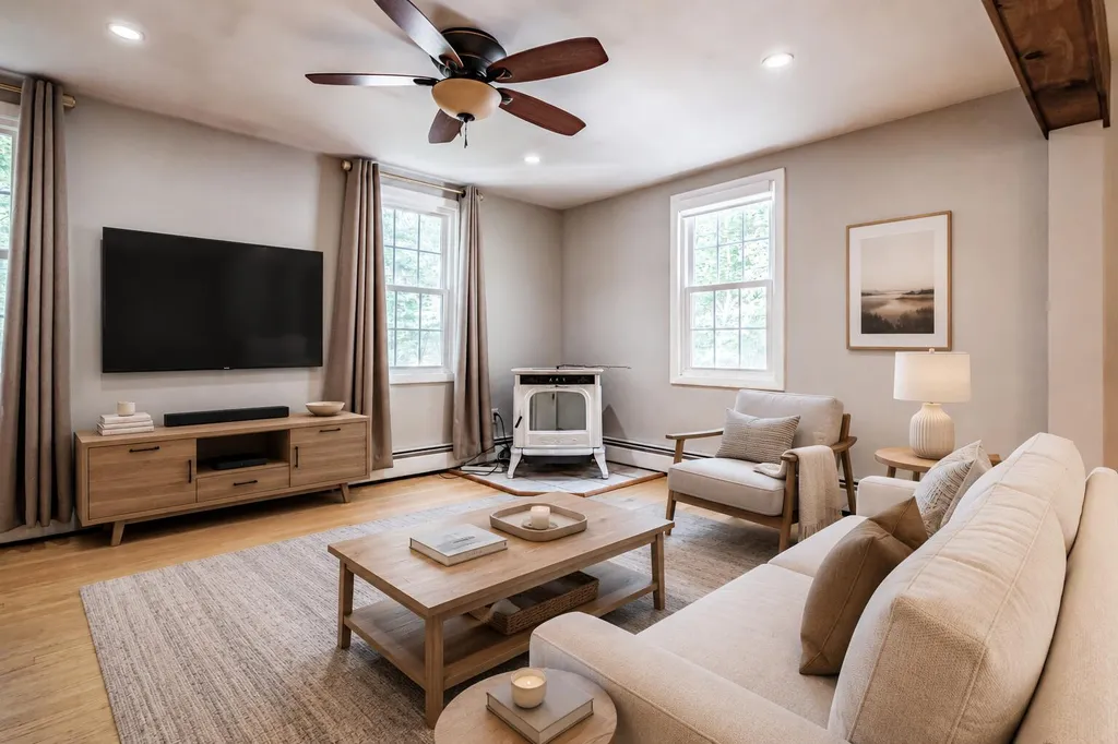 262 Holmes Road Scarborough ME 04074