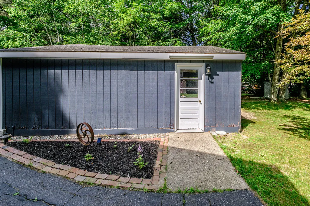 262 Holmes Road Scarborough ME 04074