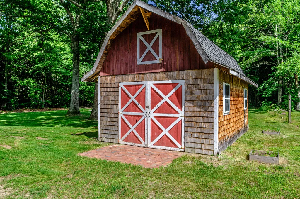 262 Holmes Road Scarborough ME 04074