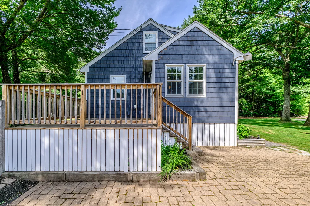 262 Holmes Road Scarborough ME 04074