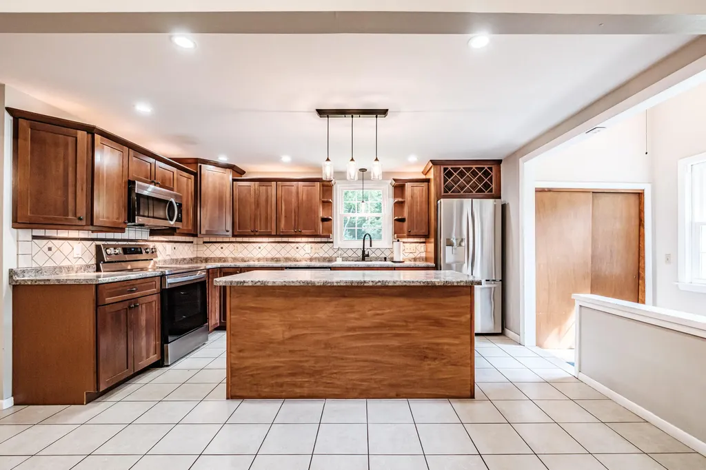 262 Holmes Road Scarborough ME 04074