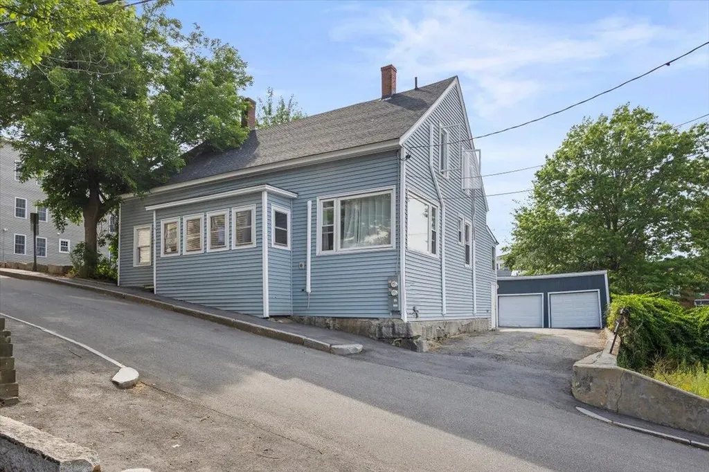 8 Piersons Lane Biddeford ME 04005