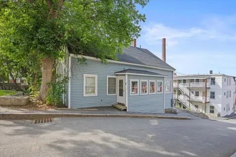 8 Piersons Lane Biddeford ME 04005