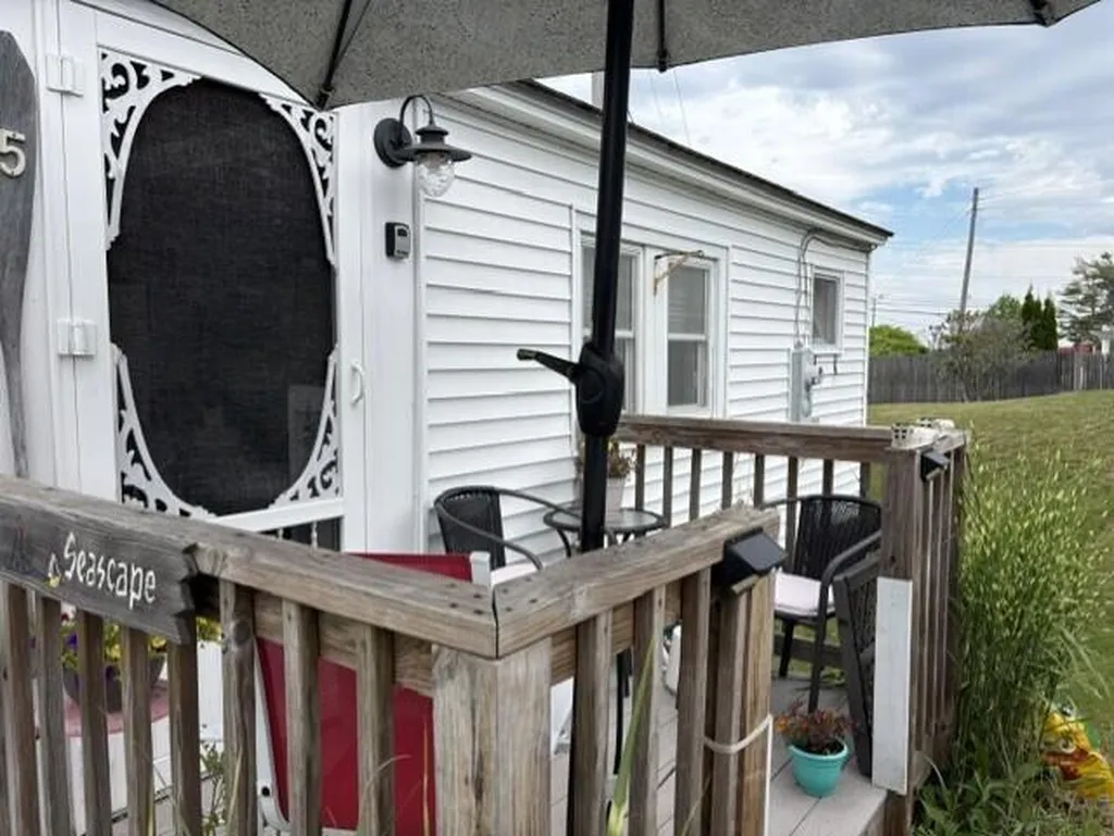 9 E Grand Avenue Scarborough ME 04074