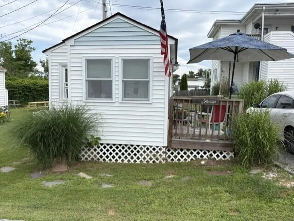 9 E Grand Avenue Scarborough ME 04074