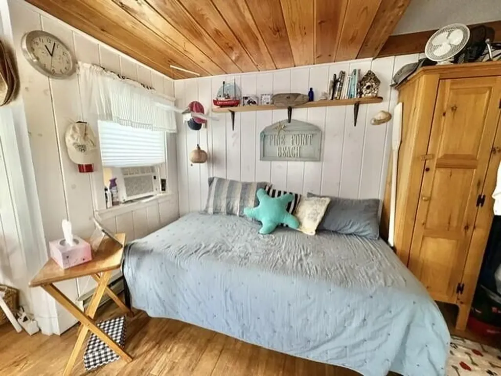 9 E Grand Avenue Scarborough ME 04074