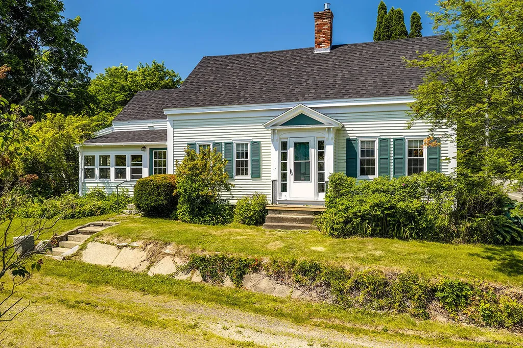 48 Mechanic Street Camden ME 04843