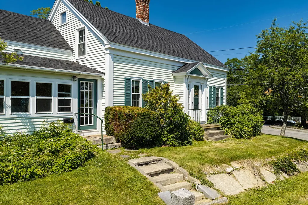48 Mechanic Street Camden ME 04843