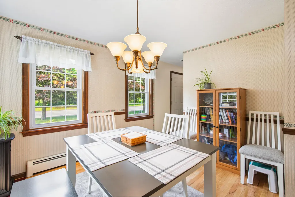 87 1/2 Harpswell Road Brunswick ME 04011