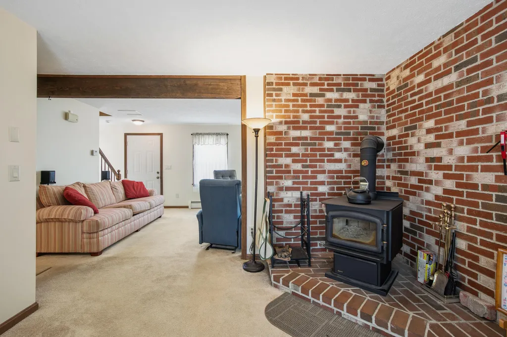 87 1/2 Harpswell Road Brunswick ME 04011