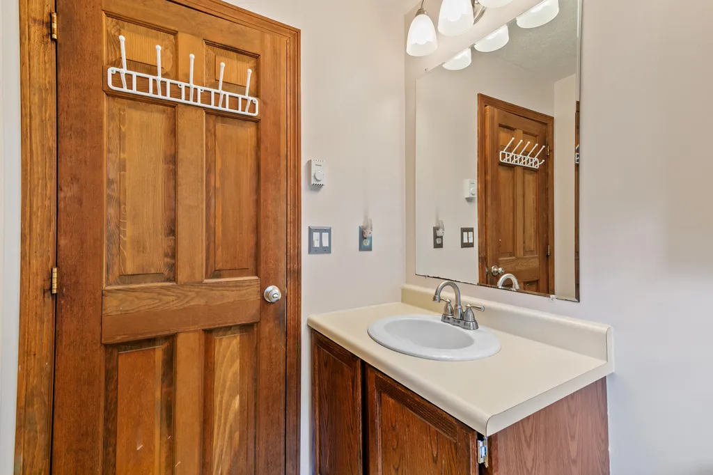 87 1/2 Harpswell Road Brunswick ME 04011