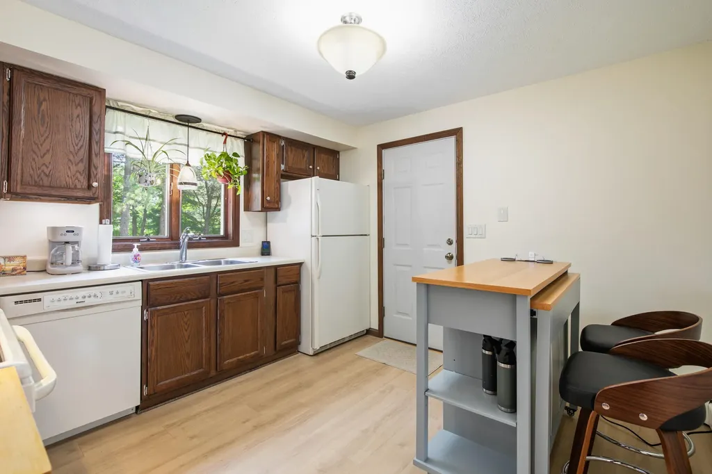 87 1/2 Harpswell Road Brunswick ME 04011