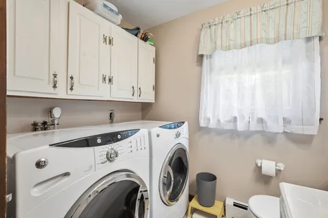 87 1/2 Harpswell Road Brunswick ME 04011
