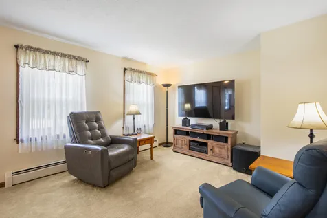 87 1/2 Harpswell Road Brunswick ME 04011