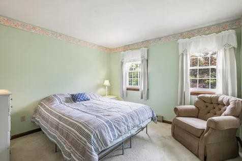 87 1/2 Harpswell Road Brunswick ME 04011