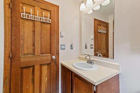 87 1/2 Harpswell Road Brunswick ME 04011