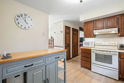 87 1/2 Harpswell Road Brunswick ME 04011