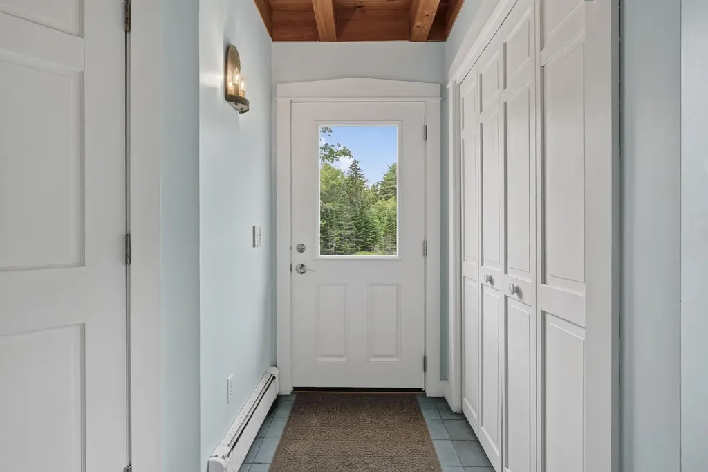 10 Arrowhead Ridge Road Freeport ME 04032