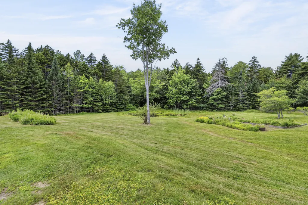 10 Arrowhead Ridge Road Freeport ME 04032