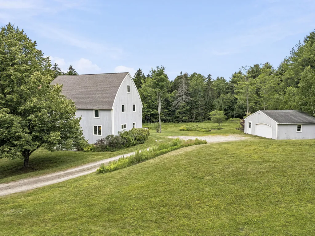 10 Arrowhead Ridge Road Freeport ME 04032