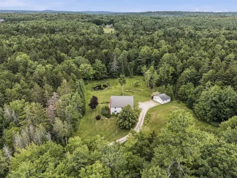 10 Arrowhead Ridge Road Freeport ME 04032