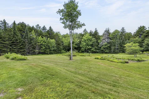 10 Arrowhead Ridge Road Freeport ME 04032