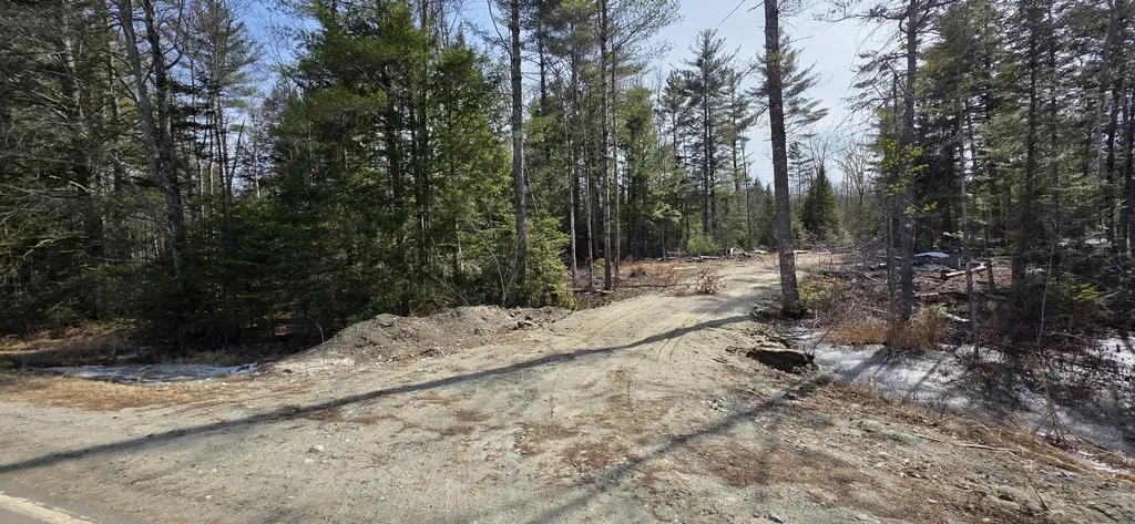 Lot B Maine 106 Leeds ME 04263