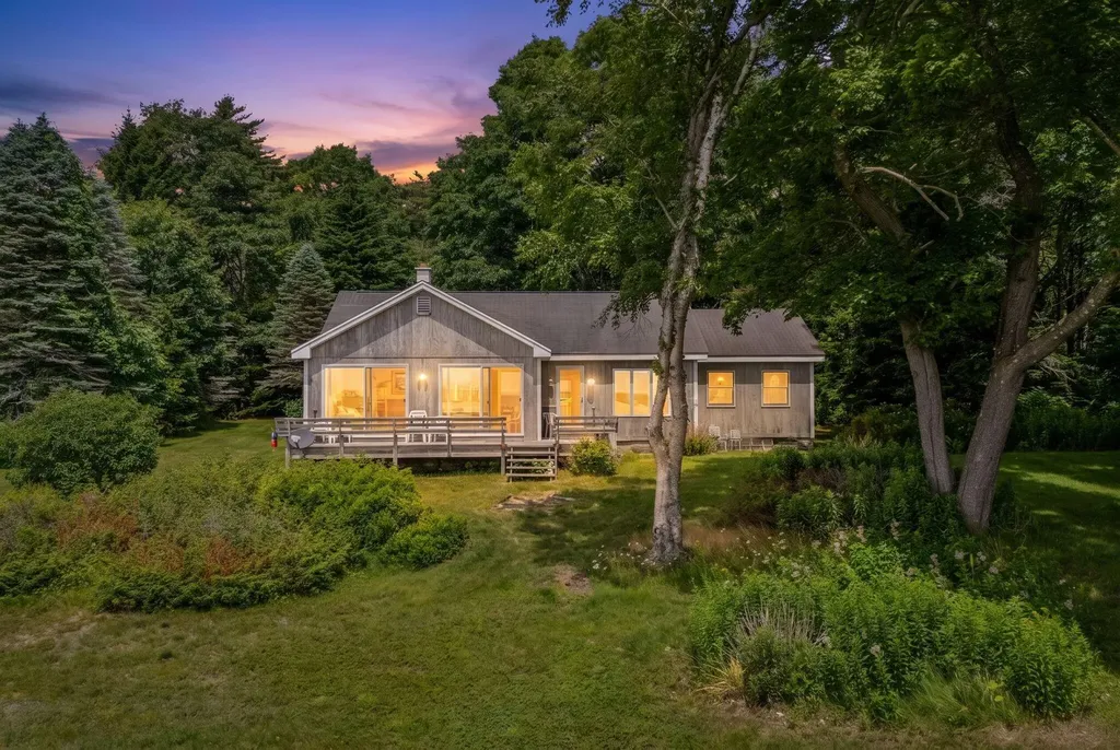 31 Charleston Road Chebeague Island ME 04017