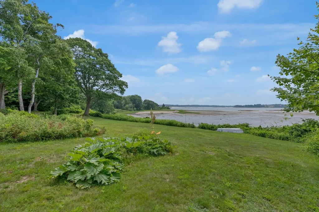 31 Charleston Road Chebeague Island ME 04017