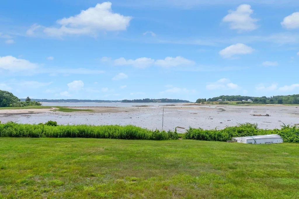 31 Charleston Road Chebeague Island ME 04017