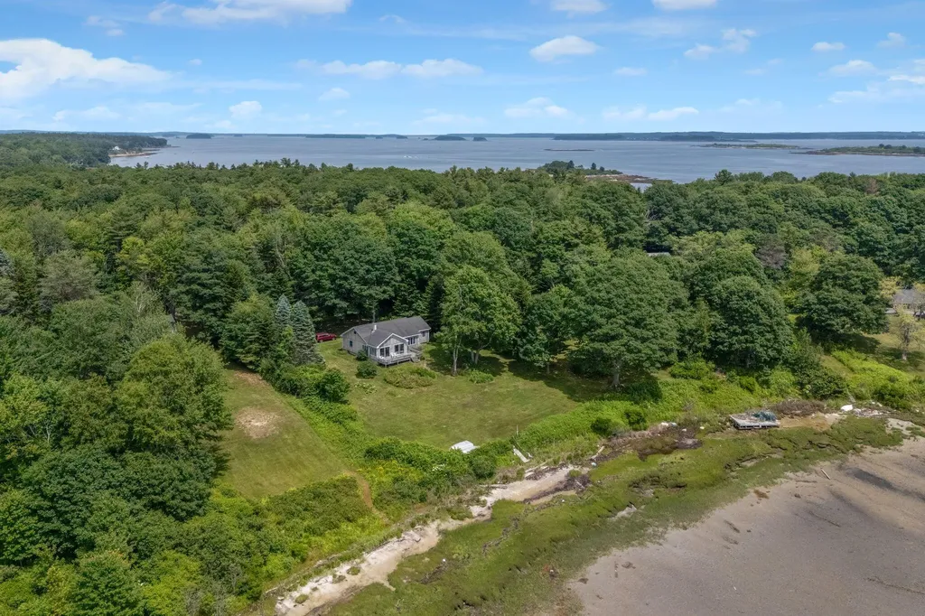 31 Charleston Road Chebeague Island ME 04017
