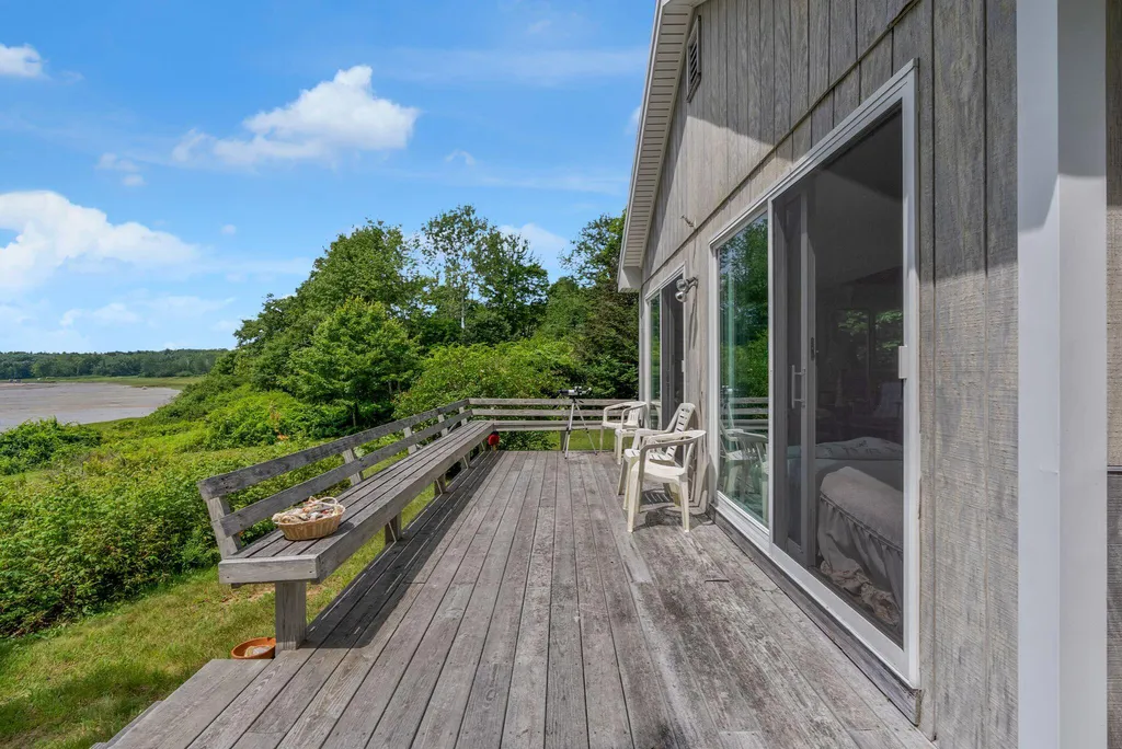 31 Charleston Road Chebeague Island ME 04017