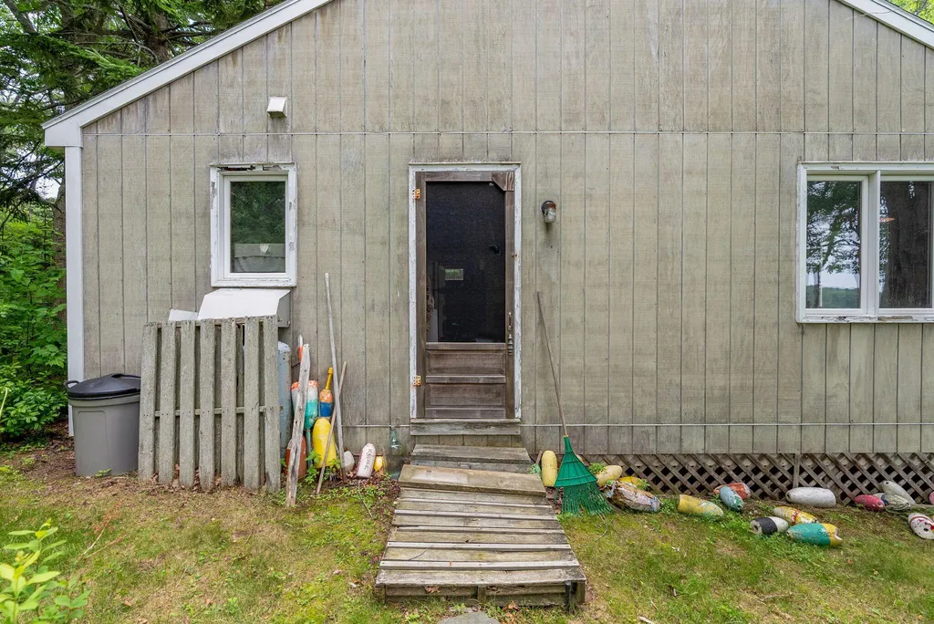 31 Charleston Road Chebeague Island ME 04017